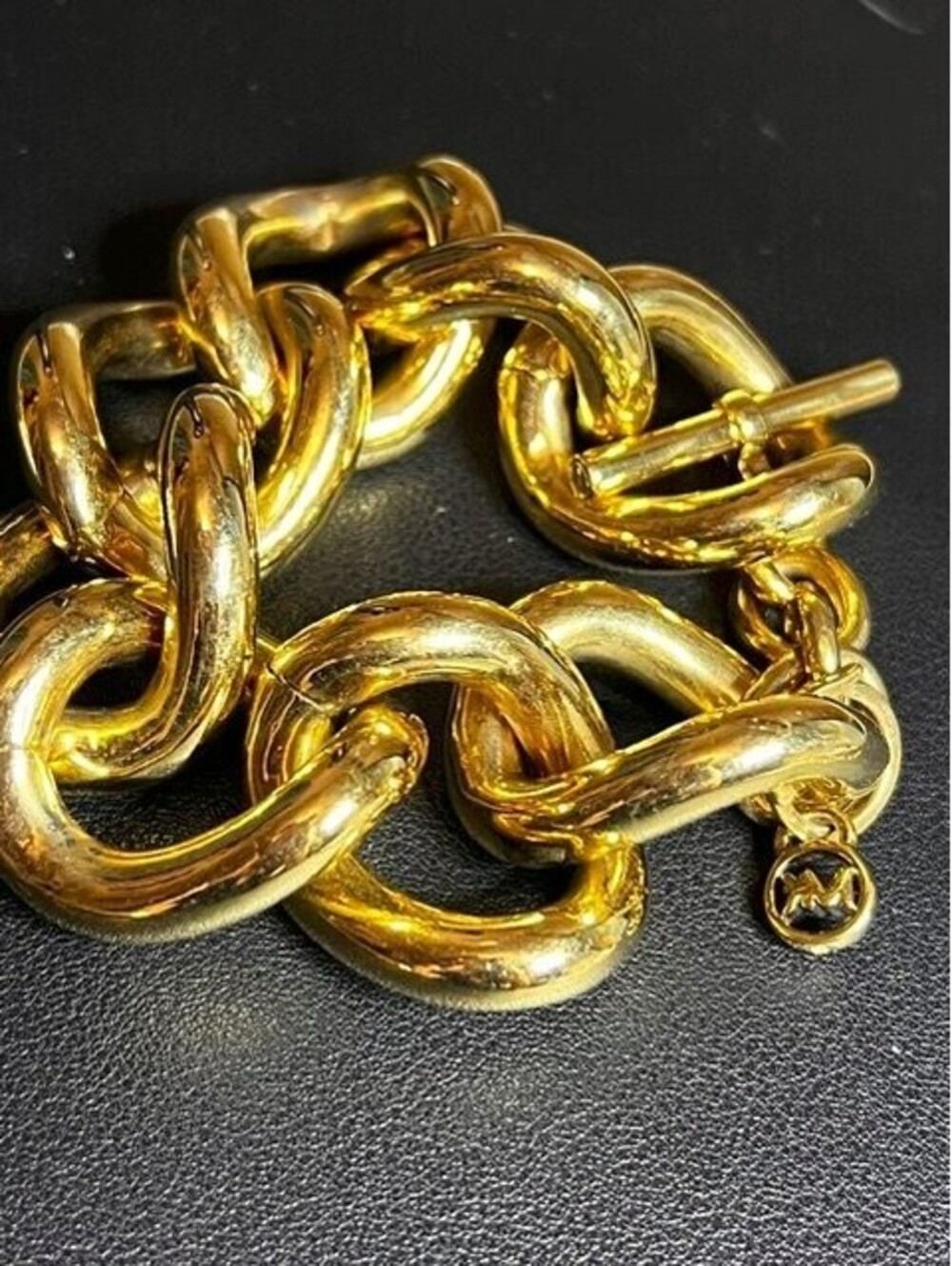 B6951 Michael Kors Chunky Chain Link Bracelet Gold Tone Toggle Clasp MK Logo 8"
